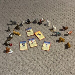 Topps Precious Kitties, Precious Puppies and other Animal Figurine Collection